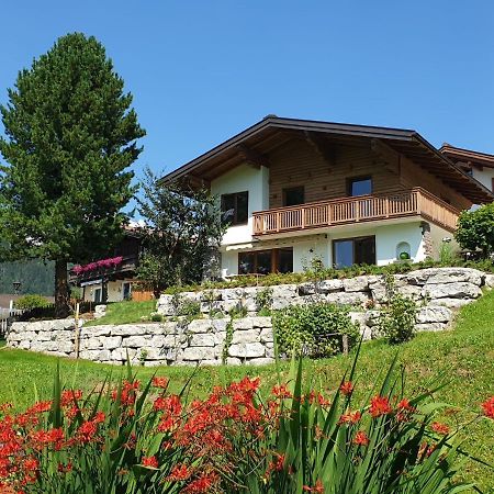 Holiday Home Happy By Interhome Eben Im Pongau Exterior foto