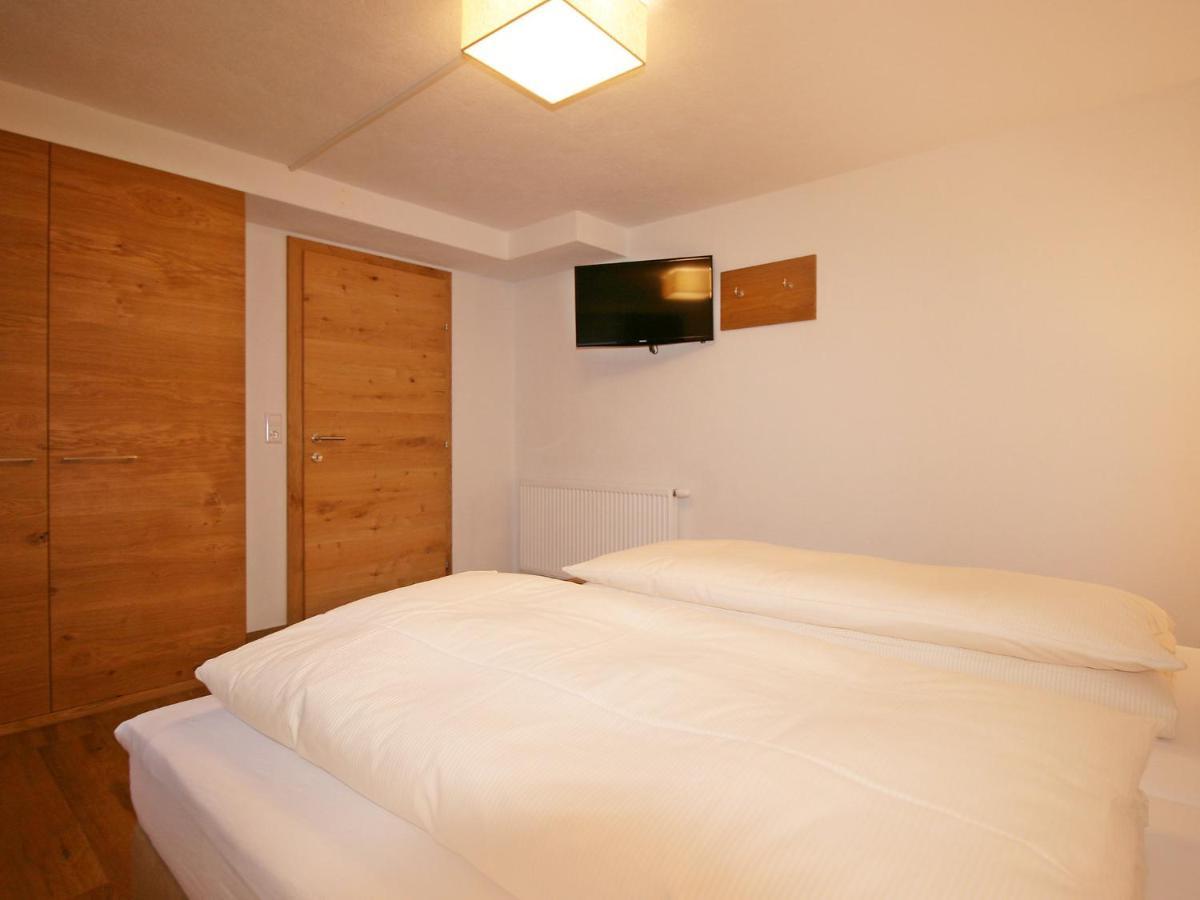 Holiday Home Happy By Interhome Eben Im Pongau Exterior foto
